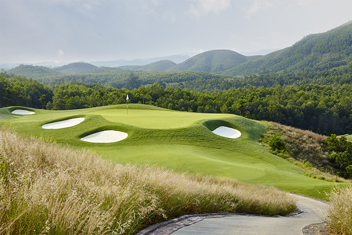 MONTGOMERIE LINKS – BRG GOLF – BA NA HILLS - Golf Tour Vietnam | HanoiMICE